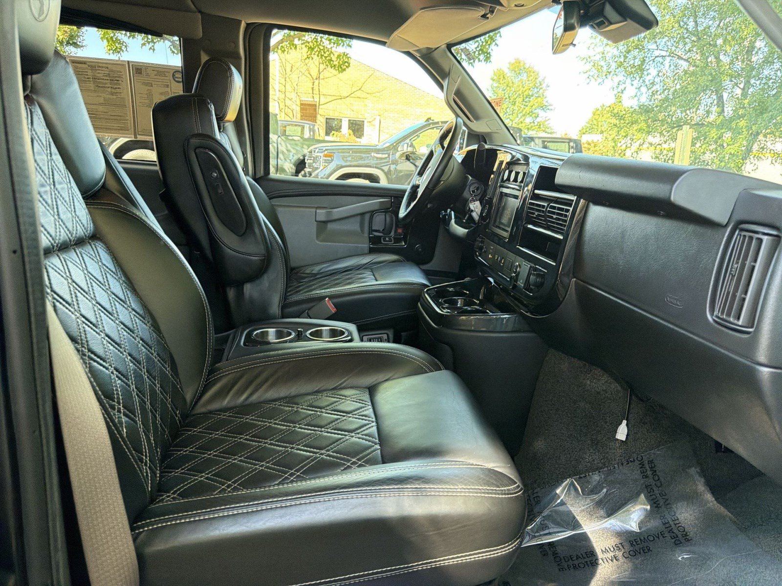 Used 2020 Chevrolet Express 2500 Extended w/ Enhanced Convenience Package RWD image 27