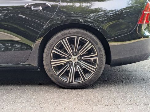 Used 2019 Volvo S60 T5 Inscription FWD image 7