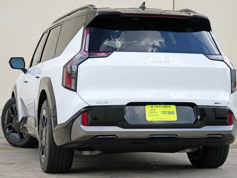 Used 2026 Kia EV9 GT-Line AWD/4WD image 6