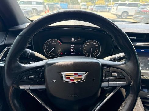 Used 2021 Cadillac XT6 Premium Luxury FWD image 17
