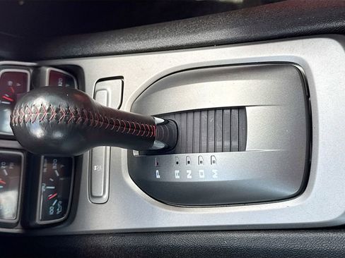 Used 2015 Chevrolet Camaro SS w/ Commemorative Special Edition RWD image 18