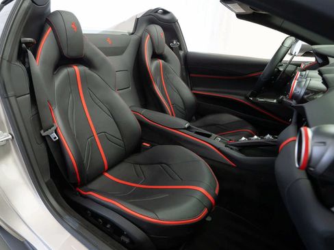 Used 2022 Ferrari 812 GTS RWD image 14