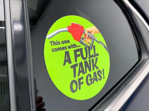 Used 2018 Toyota Camry XLE image 34