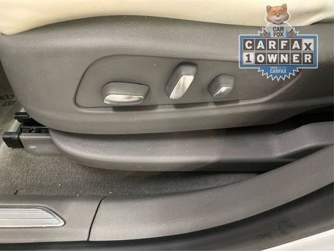 Used 2017 Cadillac XT5 Premium Luxury image 24