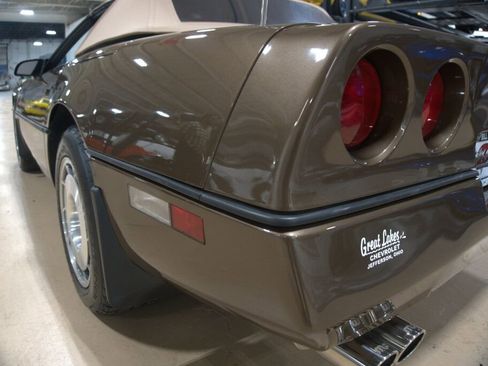 Used 1986 Chevrolet Corvette Convertible image 19