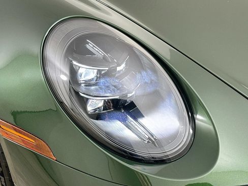 Used 2026 Porsche 911 GT3 RWD image 9