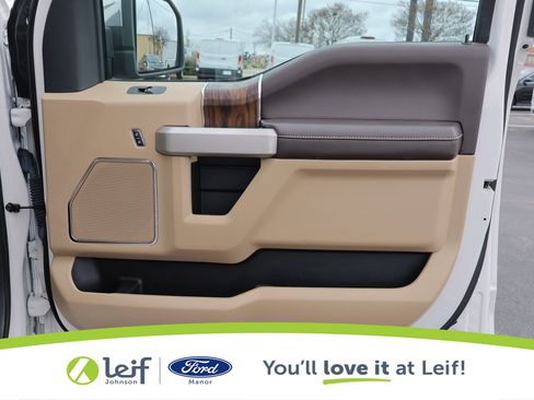 Used 2019 Ford F150 Lariat image 34