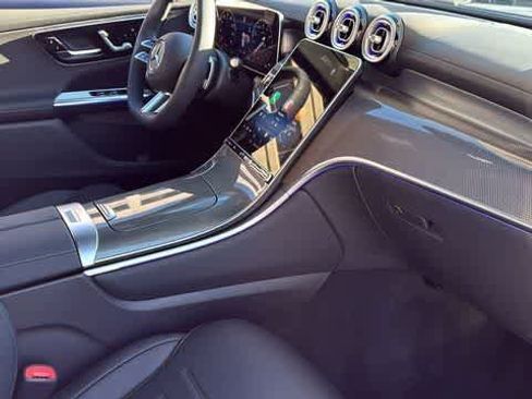 Used 2026 Mercedes-Benz GLC 300 4MATIC image 36