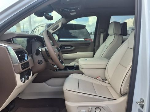 New 2026 GMC Yukon Denali w/ Denali Reserve Package RWD image 12