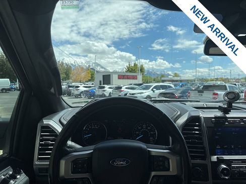 Used 2019 Ford F150 Platinum w/ Equipment Group 701A Luxury AWD/4WD image 20