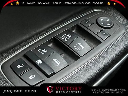 Used 2023 Chrysler 300 Touring L w/ Popular Equipment Group image 14