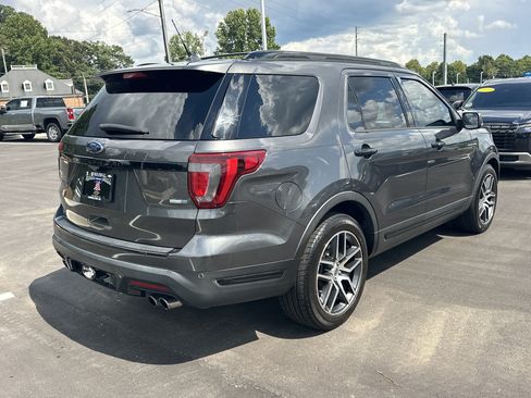 Used 2018 Ford Explorer Sport w/ Equipment Group 401A AWD/4WD image 8