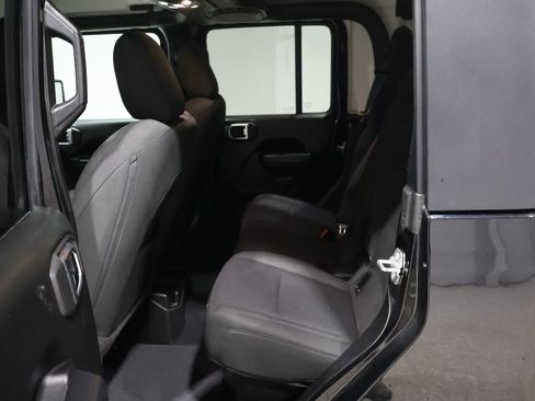 Certified 2023 Jeep Gladiator Sport image 17