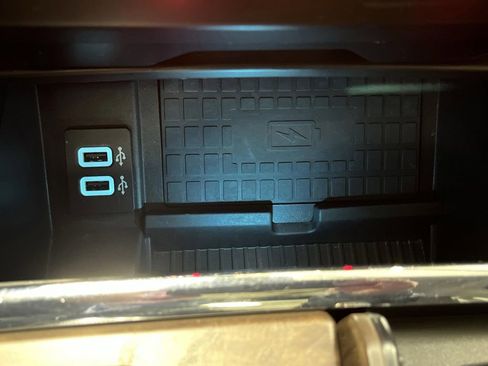 Used 2019 Ford Expedition Platinum image 26