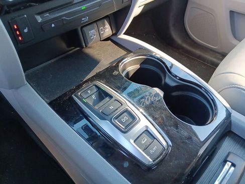 Used 2020 Honda Pilot Touring image 23