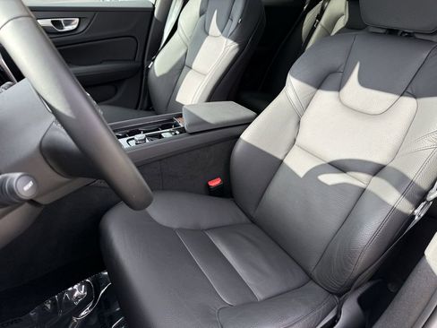 Certified 2025 Volvo V60 B5 Cross Country Plus image 36