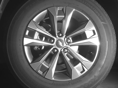 Used 2025 Chevrolet Equinox LT FWD image 12