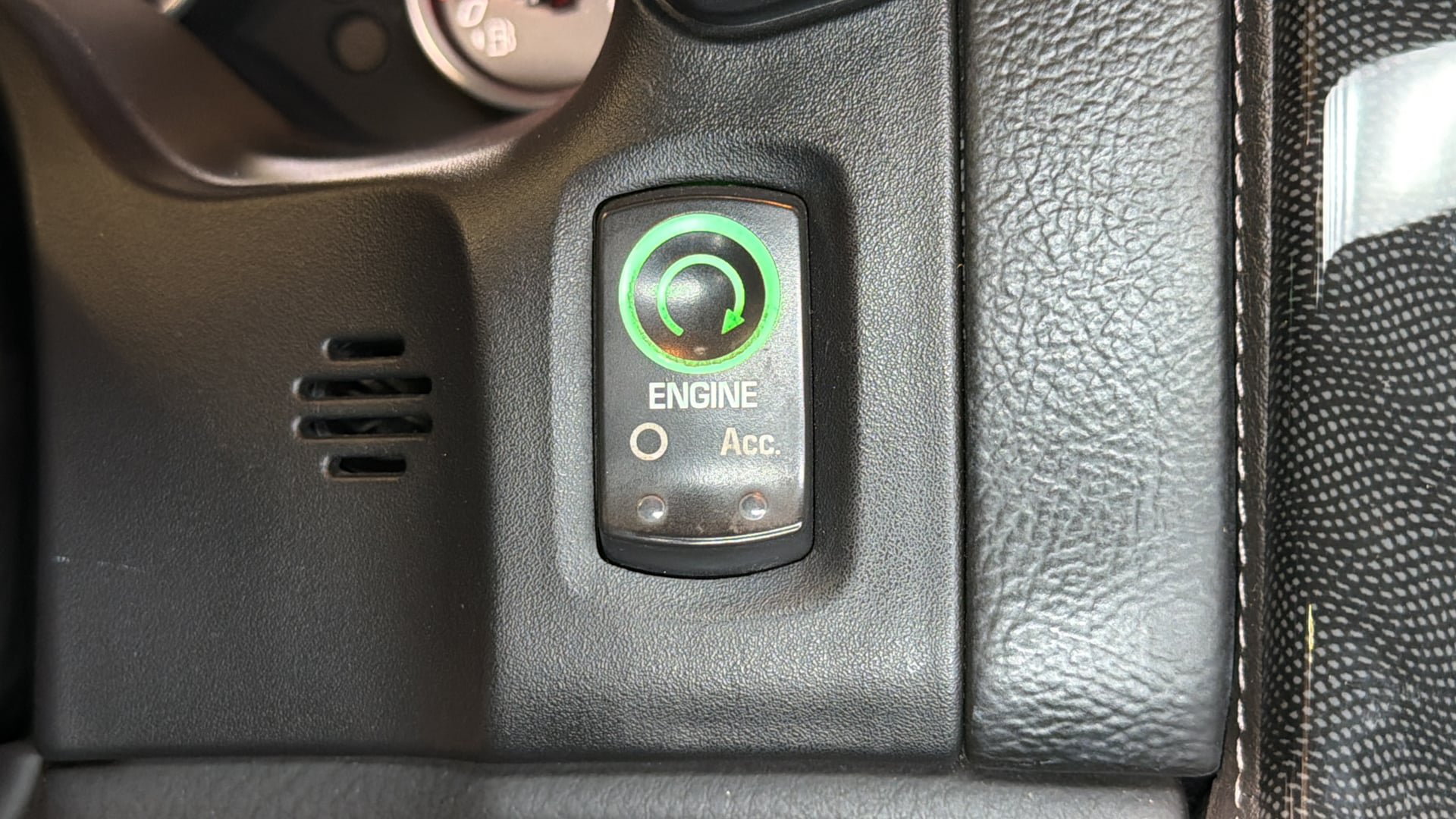 Used 2013 Chevrolet Corvette Coupe w/ 3LT Preferred Equipment Group RWD image 24