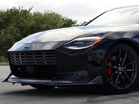 Used 2024 Nissan Z Performance w/ Floor Mat Package RWD image 3
