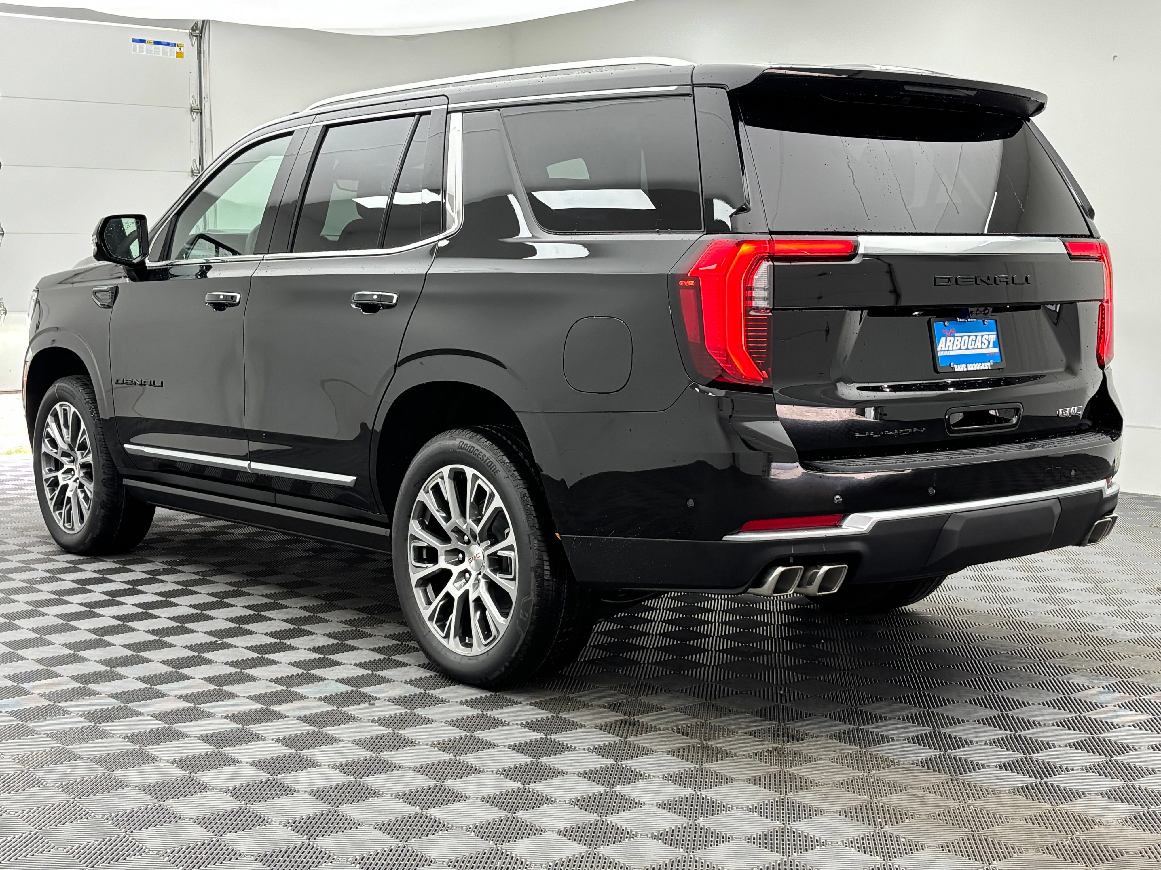 New 2026 GMC Yukon Denali AWD/4WD image 16