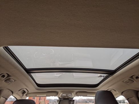 Certified 2023 Volvo XC40 B5 Plus w/ Driver Assist Package image 13