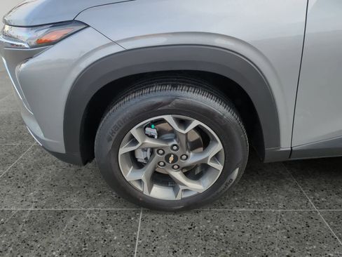 Used 2024 Chevrolet Trax LT image 14