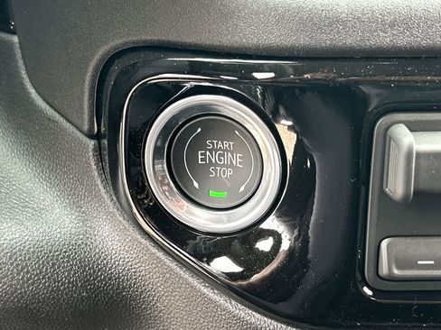 New 2026 GMC Sierra 1500 SLE AWD/4WD image 17