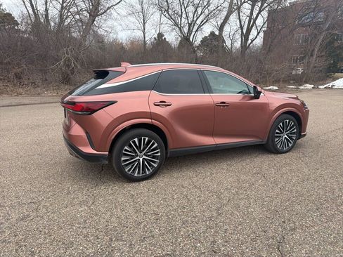 Used 2023 Lexus RX 350 w/ Accessory Package (Z1) image 11