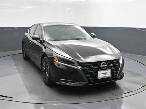 New 2026 Nissan Altima 2.5 SV w/ SV Special Edition Package image 22