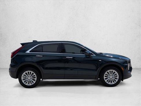Used 2024 Cadillac XT4 Luxury FWD image 4