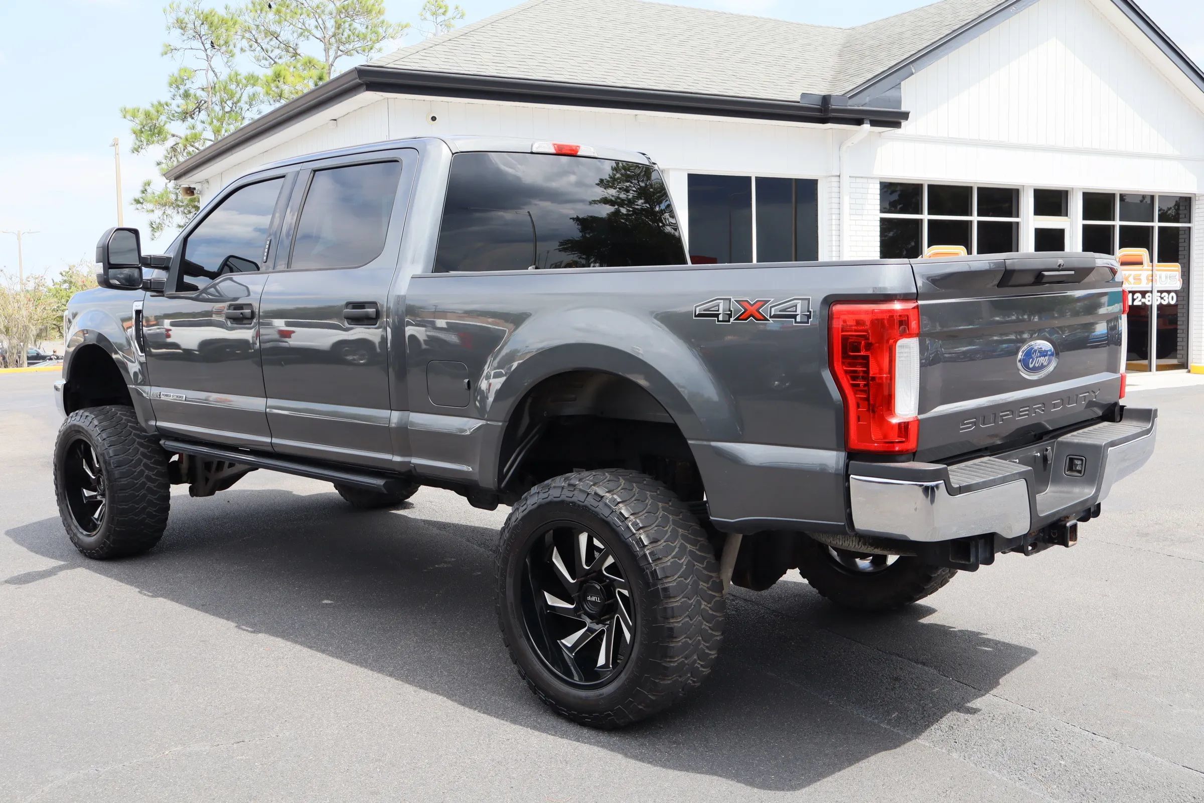 Used 2019 Ford F250 XLT AWD/4WD image 5