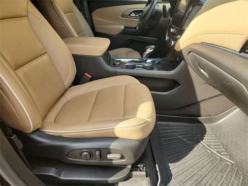 Certified 2023 Chevrolet Traverse Premier image 28