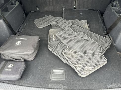 Used 2018 Volkswagen Atlas SEL Premium image 16