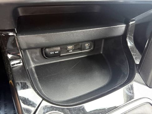 Used 2024 Kia Seltos S AWD/4WD image 36