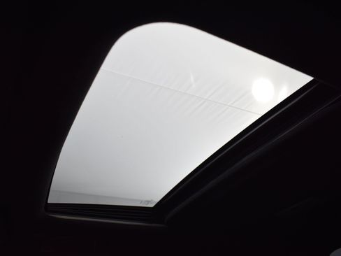 Used 2025 Toyota Corolla XSE FWD image 18