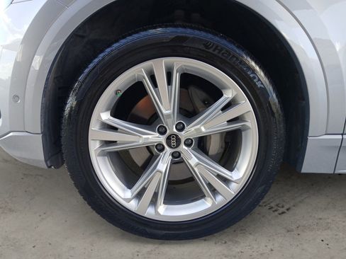 Used 2022 Audi Q8 Premium Plus w/ Premium Plus Package image 14