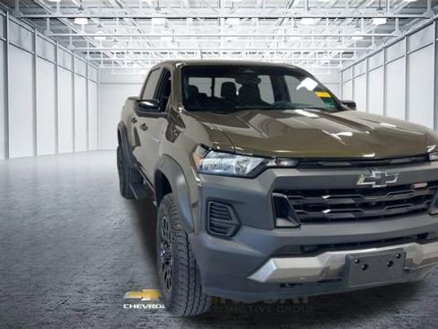 Used 2023 Chevrolet Colorado Trail Boss w/ LPO, Flex Utility Package image 4