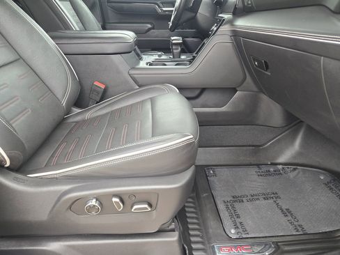 Used 2023 GMC Sierra 1500 AT4X image 16
