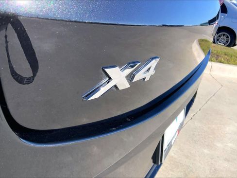 Certified 2025 BMW X4 xDrive30i w/ Premium Package image 30