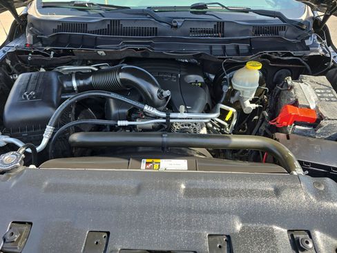 Used 2017 RAM 1500 Express w/ Express Value Package image 31