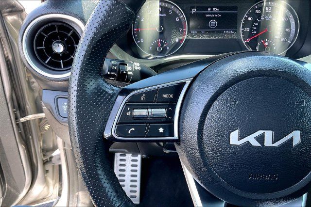 Used 2023 Kia Forte GT-Line w/ GT-Line Premium Package FWD image 18