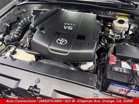 Used 2004 Toyota 4Runner SR5 RWD image 22