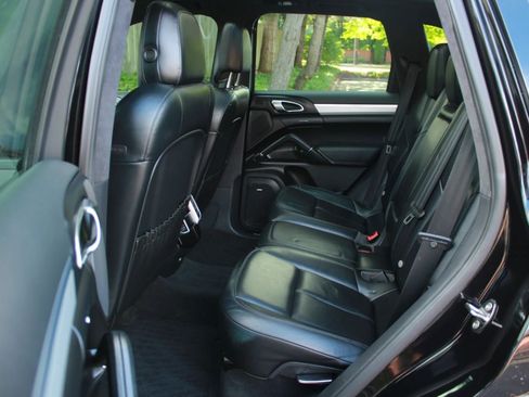 Used 2014 Porsche Cayenne GTS AWD/4WD image 26