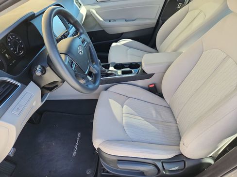 Used 2017 Hyundai Sonata SE image 7