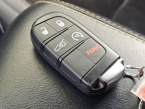 Used 2022 Dodge Durango R/T w/ Quick Order Package 22F image 34