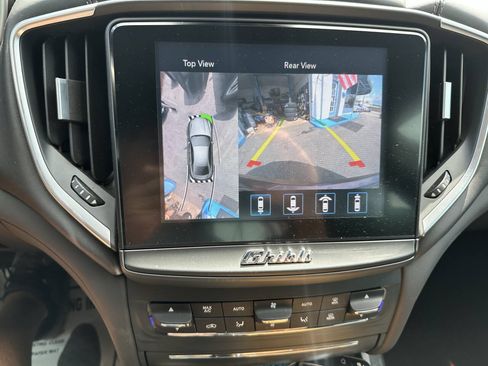 Used 2019 Maserati Ghibli RWD image 17