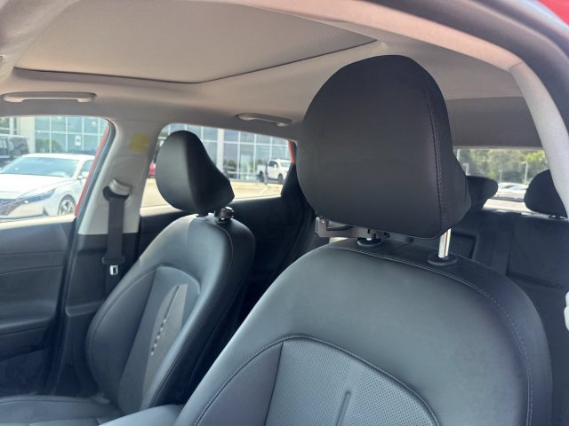Used 2024 Hyundai Kona Limited AWD/4WD image 13
