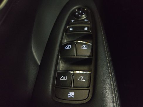 Used 2018 INFINITI Q70 L 3.7 w/ Sensory Package image 27