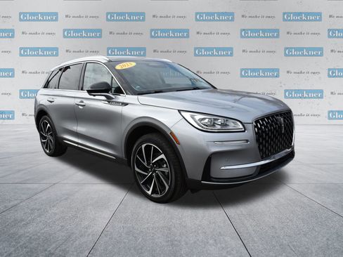 Used 2023 Lincoln Corsair Reserve w/ Equipment Group 201A image 3