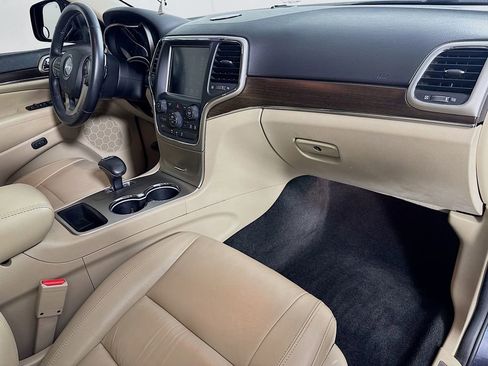 Used 2014 Jeep Grand Cherokee Limited w/ Trailer Tow Group IV RWD image 32